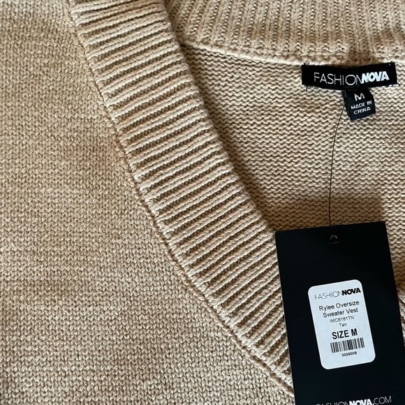 Oversized Vest - Picture 2 of 2